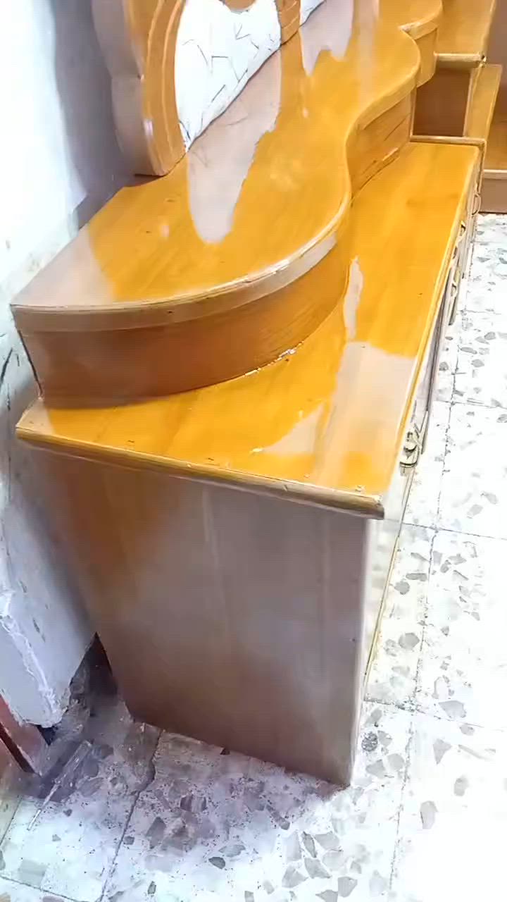مكلف بلنشر غرفه تسكام نجاره صاج داخل وخارج ظهر جرجوبه تكمه 900وبيه مجال مكانه حله للإستفسار الاتصال بلرقم ***********
