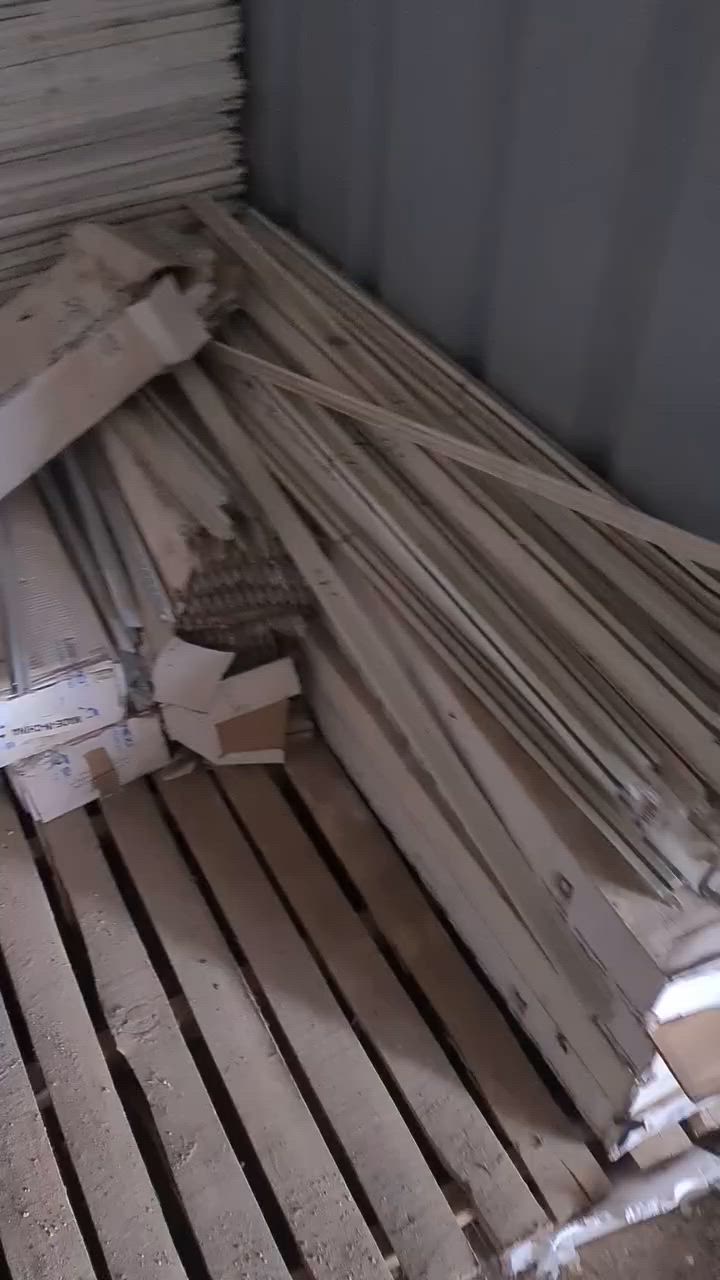عندي سقف ثانوي للبيع معدن المنيوم وليس بورك او بلاستك موضح بالفيديو 
موجود بالبصرة توصيل ماعندي الي يفيده يجي ياخذة من المكان 

جديد غير مستعمل ينفع بنايات واسواق كبيره لان ضد الحريق اومحلات تجاريه والسعر جوه السوگ 

والفيديو كلشي واضح اخوان مو مال بيوت مال محلات واسوق تجاريه 
السعر 4000 دينار للمتر

ضد الحريق يطلع تقريبا 90متر

والحديد مالته كامل حتى القواطع الطوال موجودة بس مامصورها


**إذا كنت صاحب هذا الإعلان وتريد حذفه لأي سبب، رجاءا أرسل رسالة إلى الدعم الفني**