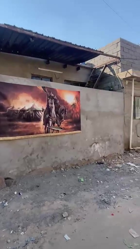 السلام عليكم بيت للبيع مساحه 100 متر مربع 10×10 ايطلعك عله المشروع وشارع ابو علي وره حسينيه الزهراء بفرع الفرع طبتله خدمات دخل اله سبيس وراح يتبلط السعر 37 وبي مجال للاستفسار الاتصال عله هذه الرقم ***********
