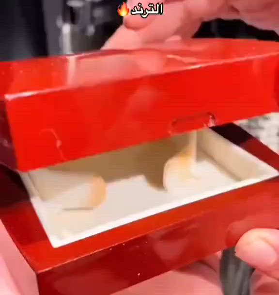 تشكيلة من أفخم السوارات الرائجة 🔠🔠🔠

سيت متكون من قطعتين 💫مسمار وكارتير💫

🌟كوالتي ممتاز أصلي ✔️
🌟طلاء ثابت بجودة عالية 💯
🌟غير قابل للصدأ ✔️ 
🌟مصمم بلمسة جاذبية 😍 
🌟تألقي بسحر جاذبية التصميم المميز 💕
🌟متوفر باللون الذهبي💛
🌟هدية رائعة لإحبابك 💍 

🚘يوجد خدمة توصيل لجميع محافظات العراق


**إذا كنت صاحب هذا الإعلان وتريد حذفه لأي سبب، رجاءا أرسل رسالة إلى الدعم الفني**