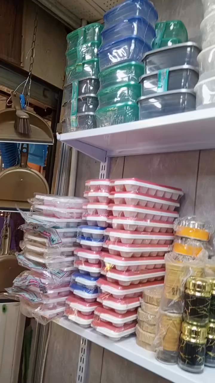 سلام عليكم غراض محل للبيع حاجه الف سعره مليون ونص مكاني بغداد بلديات سوك الميت بسوك الجديد هذه رقمي ***********
