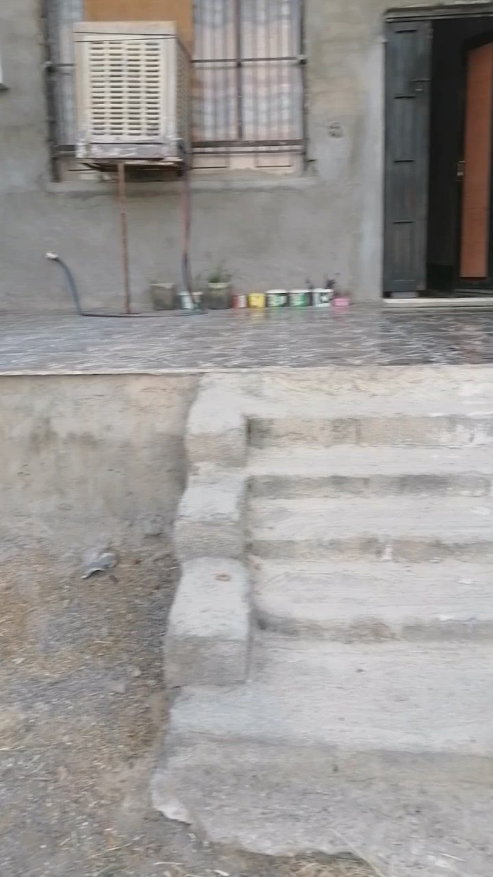 البيت بيع ويرهم مراوس طابقين الفوك مامصبوب جنس الارض زراعي سند الموقع الرحه قريب على شاحوذ التواصل ***********
