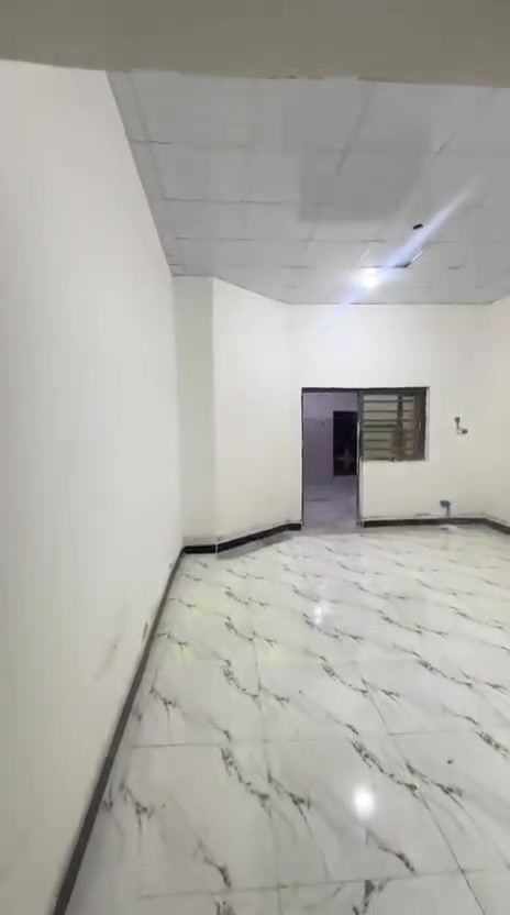 بيت للايجار قبله حي الحكيم  غرفتين وصاله وستقبال ومطبخ وصحيات  بيت مرتب اجاره 500 شامل جور الماي والكهرباء 
***********
