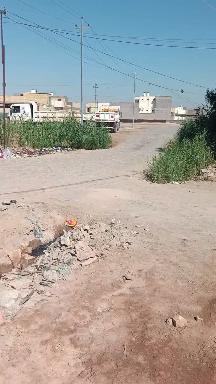 للبيع بيت بناء جديد - الحولي مقبيل مجمع نبيل 🏡
الموقع: منطقة الحولي، مقبيل مجمع نبيل مباشرة - شارع مبلط وخدمات كاملة
مساحة البناء: 250م² طابق واحد بناء بلوك رصين
تفاصيل البيت:
غرفتين نوم: وحدة 7×4 بيها حمام داخلي، الثانية 6×4
صالتين: صالة كبيرة 7×4 + صالة ثانية 4×4
استقبال واسع: 7×4
مطبخ: 4×4
صحيات خارجية
الواجهة + الداير مادير: ملبوخ بالكامل طابو زراعي سند ٢٥ السعر ٣٣وبي مجال  وأي ستفسار الاتصال على الرقم  ***********
