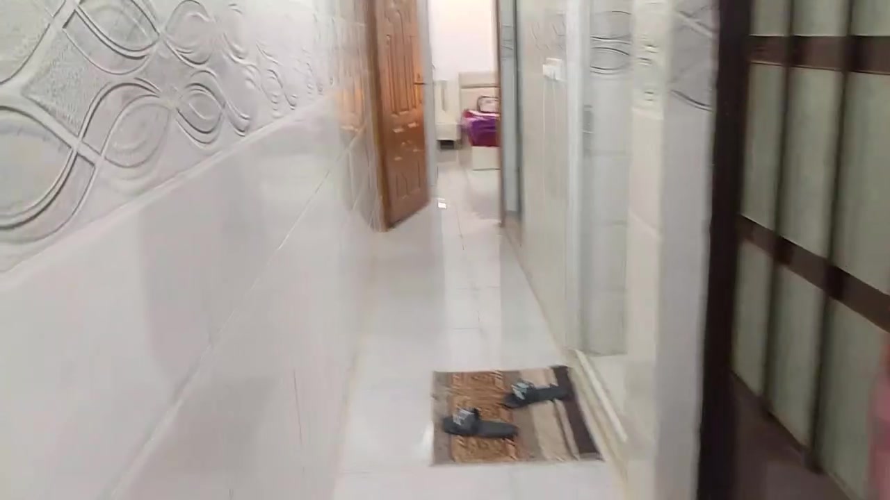 بيت غرفتين وصاله ومطبخ وحمام البيت موثث بل كامل بناء جديد للايجار 500الف للشهر الواحد 900للشهرين ***********
