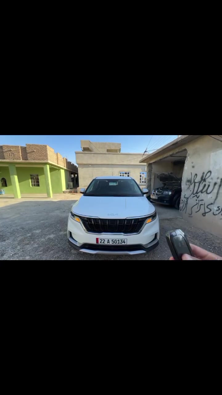 كيا كرنفال للبيع  مديل 2024 ماشيه 120  
مواصفات : ألون ابيض
 بيبان كهرباء 
كشنات جلد اسود
رادارات +حساسات 
تحكمات تحديد مسار 
3 وضعيات قياده 
محرك v6 3500
السياره الضرر بل جاملغ الخلفي
السعر خاص
***********
