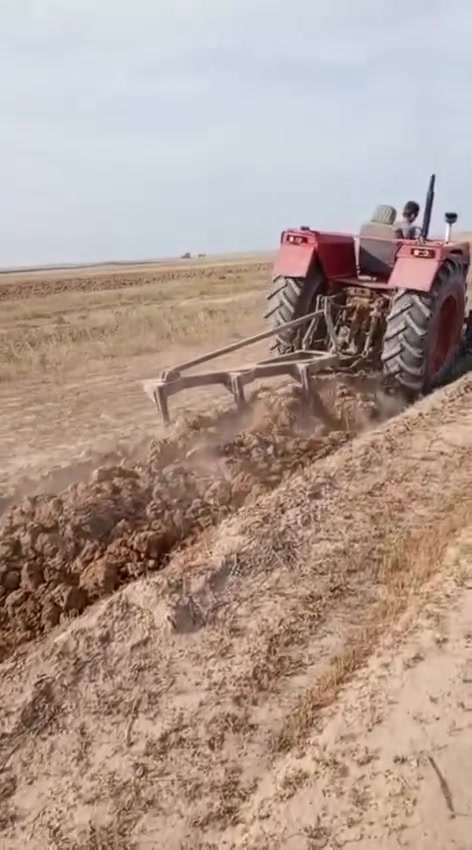 السلام وعليكم مكينة عنتر 80للبيع المكان ديالى دالى عباس الاتصال على رقم ‏‪***********‬‏محمود أبو مصطفى
