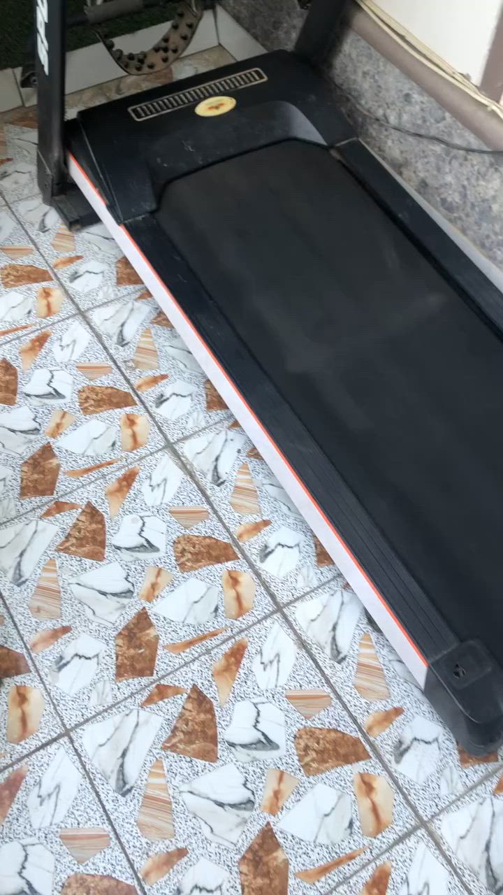 السلام عليكم
جهاز جري صيني ١٣٠ كغم امتياز شركه رويال الالمانية نظيف للبيع


**إذا كنت صاحب هذا الإعلان وتريد حذفه لأي سبب، رجاءا أرسل رسالة إلى الدعم الفني**