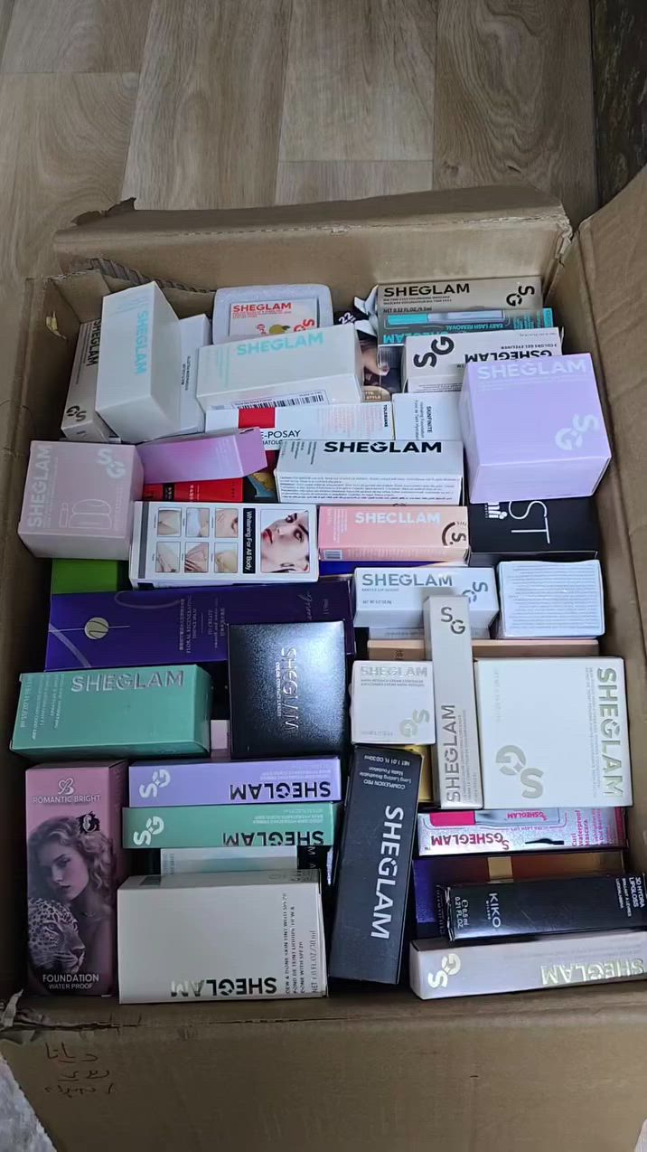 للبيع كارتونه عنايه ومكياج أصلي شيكلام وهدى بيوتي وكيكو وبعد ماركات أخرى ماخذه الكيلوو ب١٧ اريد الكيلو ع ١٥ ماعندي مجال افتح بث


**إذا كنت صاحب هذا الإعلان وتريد حذفه لأي سبب، رجاءا أرسل رسالة إلى الدعم الفني**