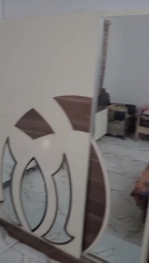 سلام عليكم غوفه للبيع وبسعر جداً مناسب 500 وبيها مجال للتواصل خاص او عبر الواتساب وهذا الرقم ***********
