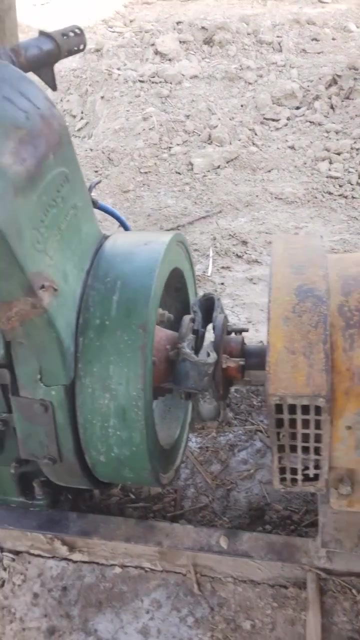 سلام عليكم عندي مولد هندي 10 حصان 7 وتص كيفي للبيع محرك بيه ظعف قليل بدون تنقيص ودرع شويه بيه ظرر ابيع هل الموجودة السعر 350 بيه مجال عنوان بابل الحمزه الغربي رقم ***********
