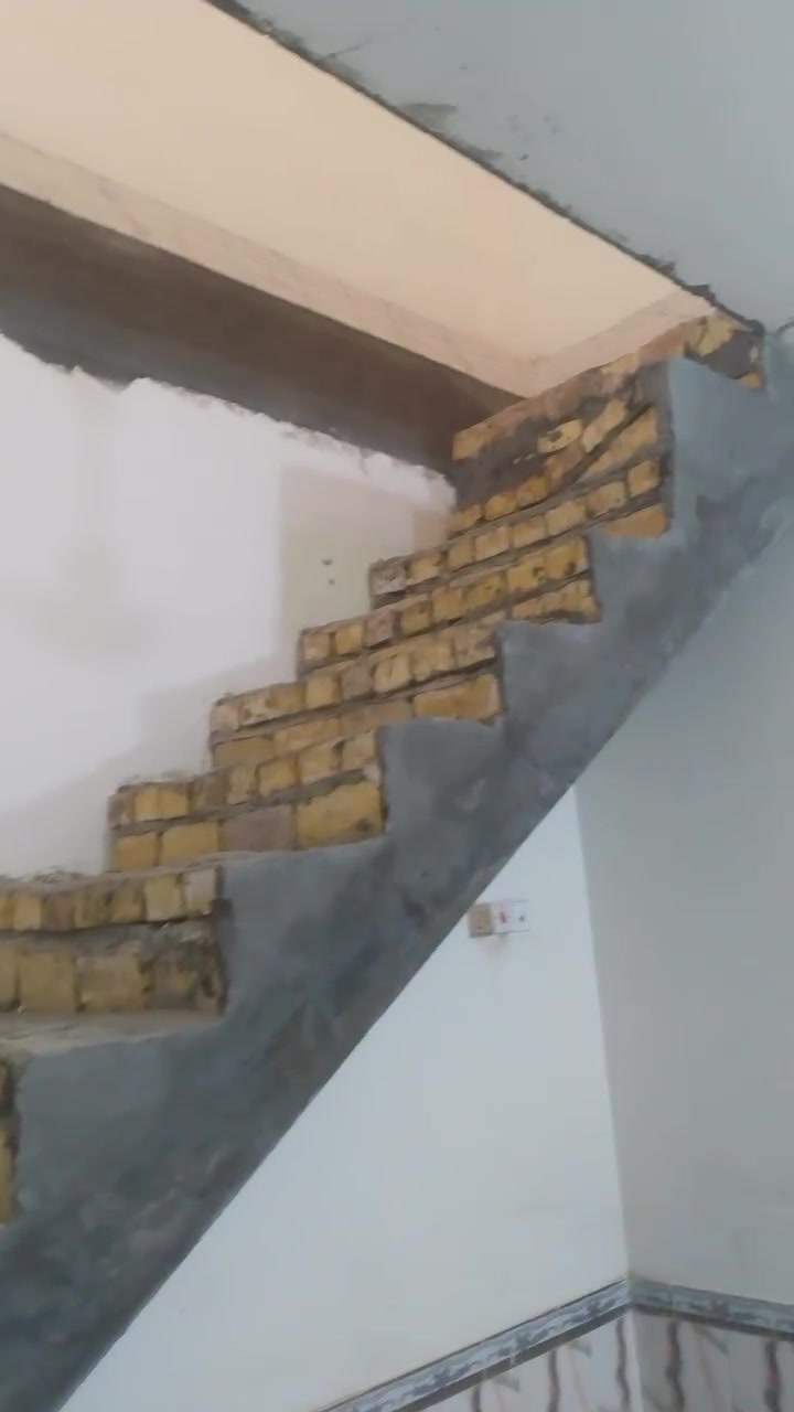 شغلنه هو اسمنه واذا مو نفس الطراز نخسر جميع المواد يالله سلام عليكم شغل دروجه عدل ودائري مرمر او بورسلين تقسيم هندسي بدايتن كل درجك قياس واحد مهمه كان بي عيوب نصلحه وننطيك ايه بهل نتيجه مسارح للدرج انواع وافخم مسارح نشتغل  للتواصل على صفحه او على الرقام 0773463691ـ__ـ_ـ_ــــــــ ***********
