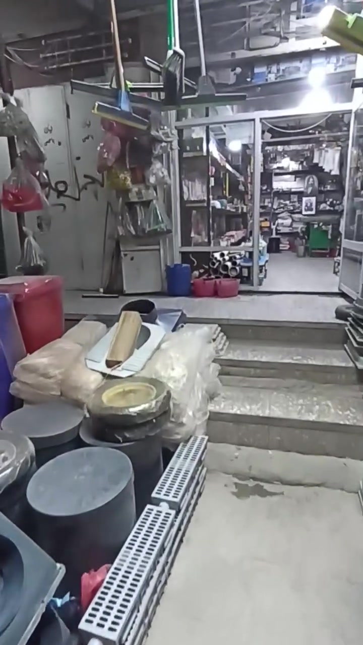 سلام عليكم محل للبيع نشايه محل كمل من كل الاغراض ومحل مرزوق والحمدلله بي غراض خير من لله العنوان بغداد الشعله قطاع سادس للستفسار تصل ***********
