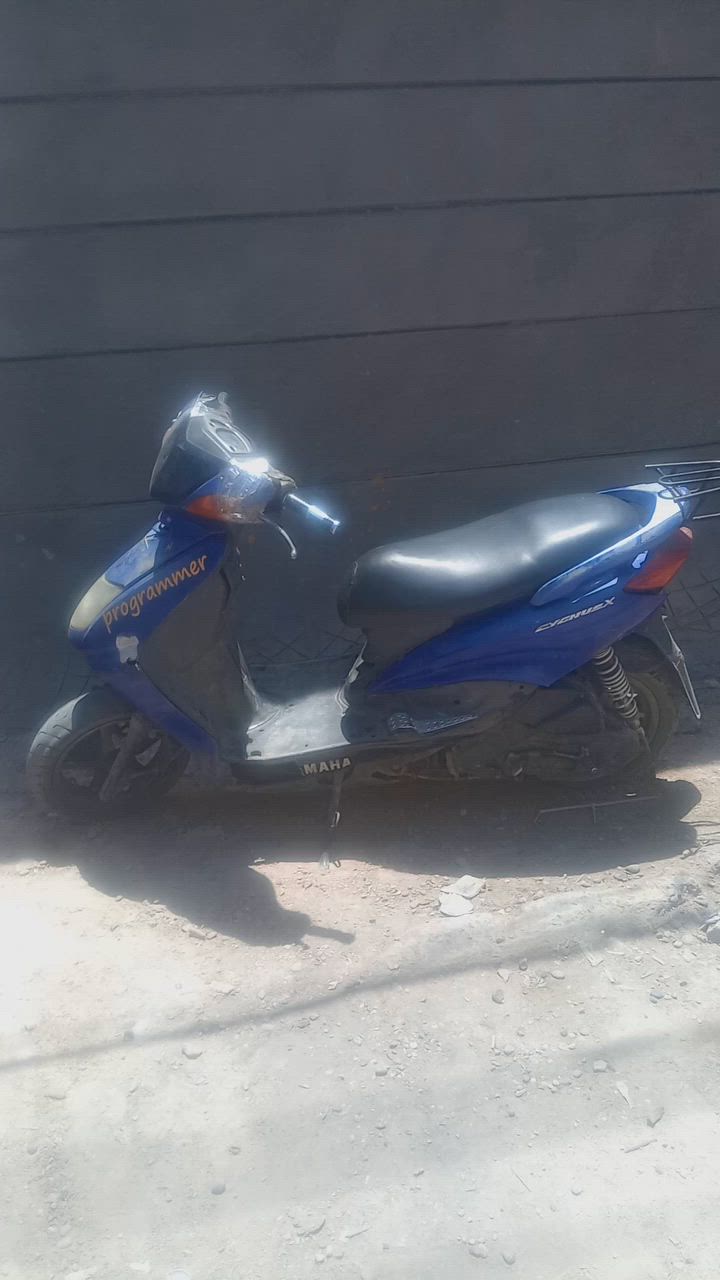 دراجه سكنز لبيع ٣٥٠ لف بغداد حي جهاد ***********
