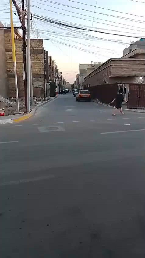 السلام عليكم 50متر للبيع حي البساتين شارع احمد الوائلي
الواجة ٥متر +النزال ١٢/٥تفاصيل اكثر ***********
