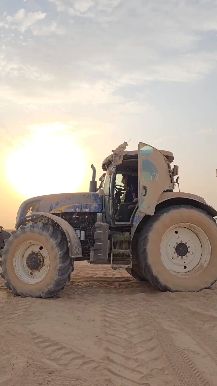 نيوهلند T7030 رقم اربيل 
مشتغله 14 الف 
الديوانية البدير 
***********
