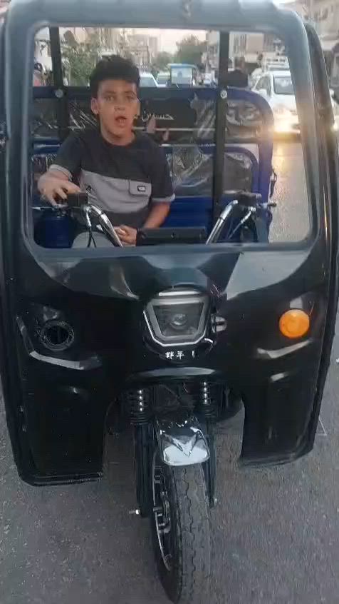 سلام عليكم ستوته شحن للبيع حجم كبيره ثنين بريك بليد موديل 2025ستوته اخت جديده ماناقصه شي بطاريات فول سعره مليون 200مكاني بغداد شارع هيفاء الي يريده يتصل ويدلل هذا رقمي ***********
