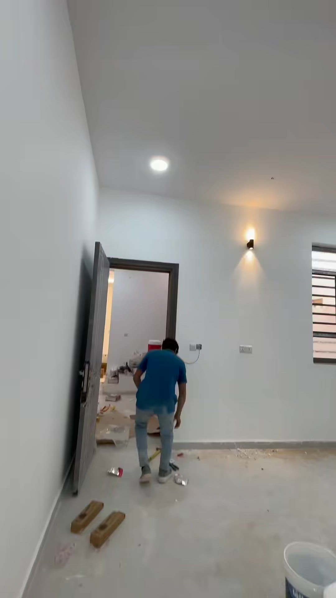احد اعمالنا الكهربائيه مرحله التقفيل.  
مستعدون لعمل
 التأسيسات الكهربائيه بأنواعها 
بوري دفن .
..سيمنز ..
 نشر ..
 نزالات 
.تسليك
 .تشطيب 
..صيانه 
نشر منظومة كامرات مراقبه 
منظومة ستلايت 
ومنظومه ايرث 
بأنسب الأسعار للتواصل ‭***********
