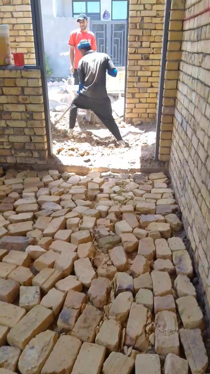 سلام عليكم اي شخص  تعديل بيوت تنضيف بيوت   افرش سبيس حدل قفاز  صب رضيات بيوت       اتصل على الرقم*********** الله يشهد شغل درجة أولى
