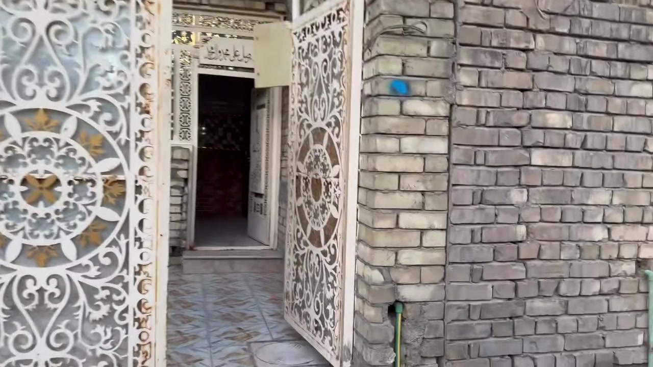 بيت للايجار ٢٠٠ متر غرفتين وصالة واستقبال طابق واحد نهاية الاربع شوارع زراعي النفطية الفرع الثاني السعر ٥٠٠ استفسار ***********
