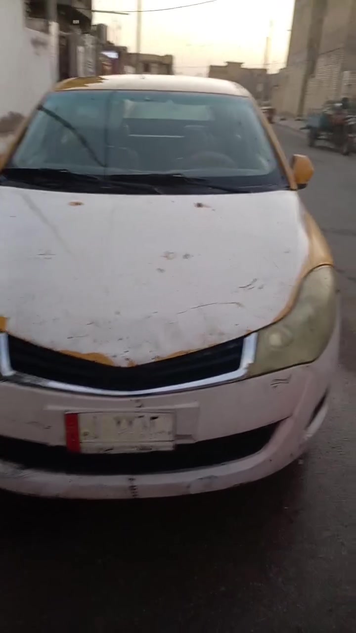 السلام عليكم فلاوين ١٣ رقم واسط كير ومكينه مكفوله حداديه نظيفه ويل كب تايرات جدد كهربائيات كلها شغاله سنويه ساقطه ابيع كوم حديد مكان السيارة الكوت اي استفسار اتصل***********

