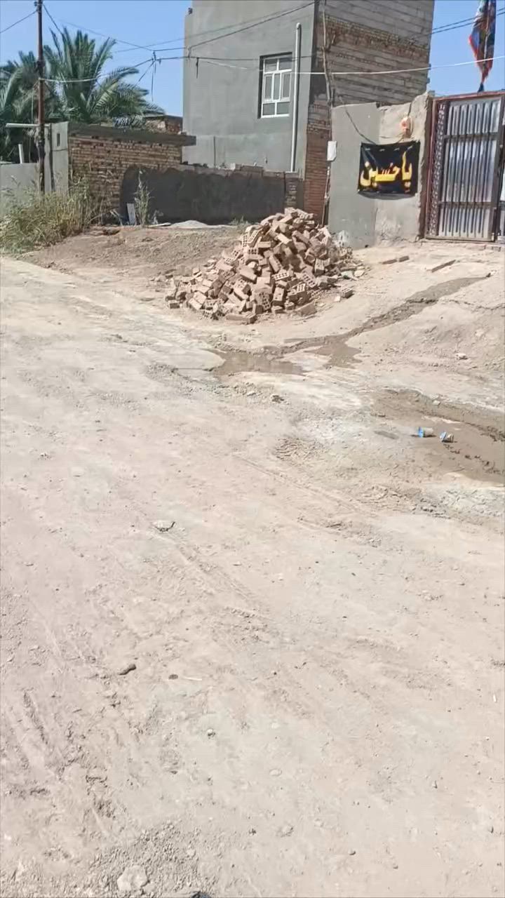 ✅للبيع دار سكن طابو صرف 
✅المساحة 250م 
✅يقع على ساحة خضراء 
✅الموقع حي العسكري
✅قرب حسينية الضامن
✅بناء طابوگ عگاده
✅يتكون من غرفتين وصاله ومطبخ وبراني ✅وصحيات وگراج كبير

❤️للاستفسار الاتصال على الارقام التاليه 
***********
***********
 أبو سجاد للعقار
