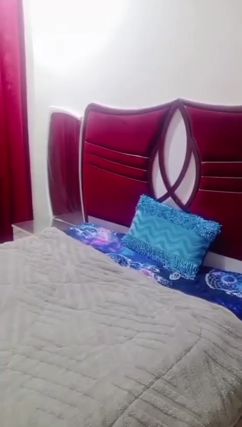 سلام عليكم غرفه للبيع مابيه اي اضرر سعرها 300 مكان بغداد شعله الرقم ***********بي واتساب
