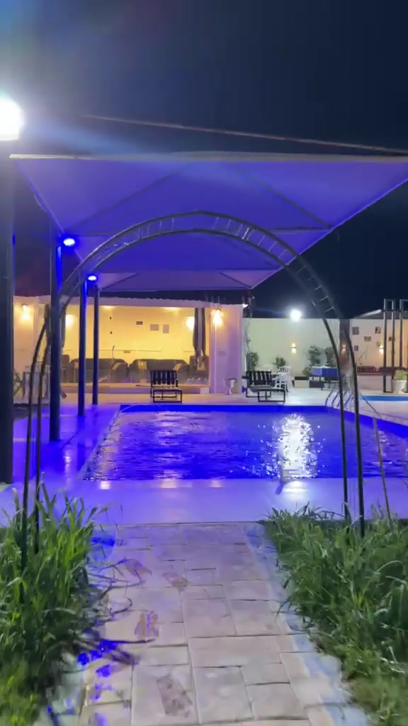 مزرعة درة بلد الترفيهية 💎
~~~~~~~~~~
سعر الايام العادية🤩

مساحة المزرعة ١٥٠٠ متر

🔹وكما تحتوي المزرعة على 🔹
( بيت متكون من)
💎 صالة كبيرة مؤثثة مكيفة طول فترة الحجز ❄
💎 غرفة نوم مؤثثة مكيفة ❄ طول فترة الحجز
💎 مسبح للكبار وأخر للصغار 🏊♂️🏊♂️
💎 مطبخ  مجهز بالكامل 
💎 حمامات شرقي - غربي
💎 ألعاب أطفال متنوعة ومراجيح 
💎 طاولة لعب منظدة 
💎 جلسة خارجية حديثة
💎 حديقة كبيرة 
💎 شواية 
💎منضدة للكبار 
💎 فيشة
💎 مولد كبير كهرباء ٢٤ تشغيل ذاتي (اوتماتيك )
سبالت مكيفات ٢٤ ساعه 
💎 انترنيت 
💎 ملعب خماسي 
مساحة المسبح 10م ×6م بعمق 1.5 متر ونصف
عدد الاشخاص المسموح للعوائل٢٠ نفر 
عدد الاشخاص المسموح بيهم للشباب ١٤ نفر
بــلــد : قريبة من مرقد الإمام السيد محمد ( ع )
🌹تثبيت الحجز عن طريق تحويل نصف المبلغ 🌹
للحجز المراسلة حصرا على الواتساب ***********
