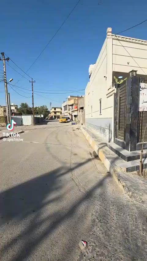 # دار زراعي للبيع  المساحه 120م ركن طابق واحد كامل الأرضية مرمر بناء حديث  العنوان العبيدي حي الرئاسة شارع 20 زراعي معمل الغاز قرب الشارع العام الرئيسي الواجهة 7 *********** السعر 125مليون وبيه مجال قليل

