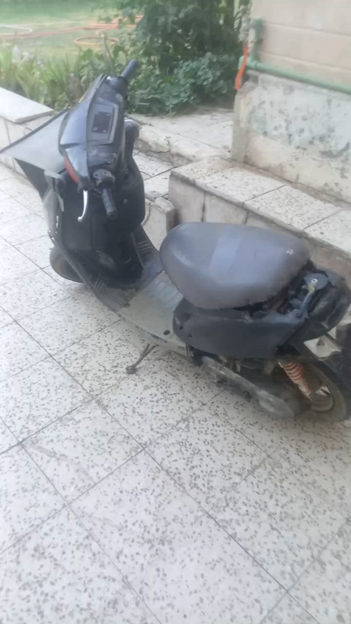 ماطور للبيع معمر جديد كامل بس ناقص باتري والكهربائية كامله التواصل على الرقم *********** بي واتساب
