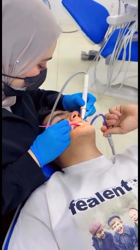 ✨ ابتسامتك بعد اليوم غير ✨

بـ عيادة الجمال لطب وتجميل الأسنان نقدم أفضل جودة وبأسعار مدروسة تناسب الكل 👌

💎 أسعارنا:
🔹 حشوة عادية — 20 ألف
🔹 حشوة VIP — 30 ألف ⭐
🔹 قلع الأسنان — 20 ألف
🔹 تنظيف الأسنان — 20 ألف
🔹 تبييض الأسنان — 50 ألف
🔹 تركيب زركون — 75 ألف
🔹 تقويم الأسنان — 350 ألف
🔹 زراعة الأسنان — 350 ألف

🎯 الفرق واضح…
حشوات الـ VIP مواد أقوى + جمالية أعلى + عمر أطول 👌

👨‍⚕️ شغل مضمون | مواد أصلية 100%
❤️ عيادة الجمال… عائلة تكبر وياكم

📍 العنوان: جزيرة بغداد السياحية – شارع مركز الفحامة
📞 للحجز والاستفسار:
***********
***********

🔥 لا تنتظر… خلي ابتسامتك تحچي عنك!
