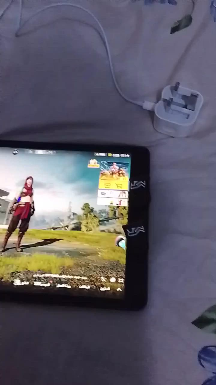 يا الله . ايباد ابل 8 ذاكره 128 . ايباد نضيف ما داخل تصليح ولا بي شخط ابد نضيف محافض علي . ركز مع حساب ببجي قديم سكنات نادره وكونكر زيزن ١٢ ام فور ثلجي . . للبيع السعر ٢٥٠ قفل مكاني ديالى  توصيل ما عندي رقم الهاتف ***********
