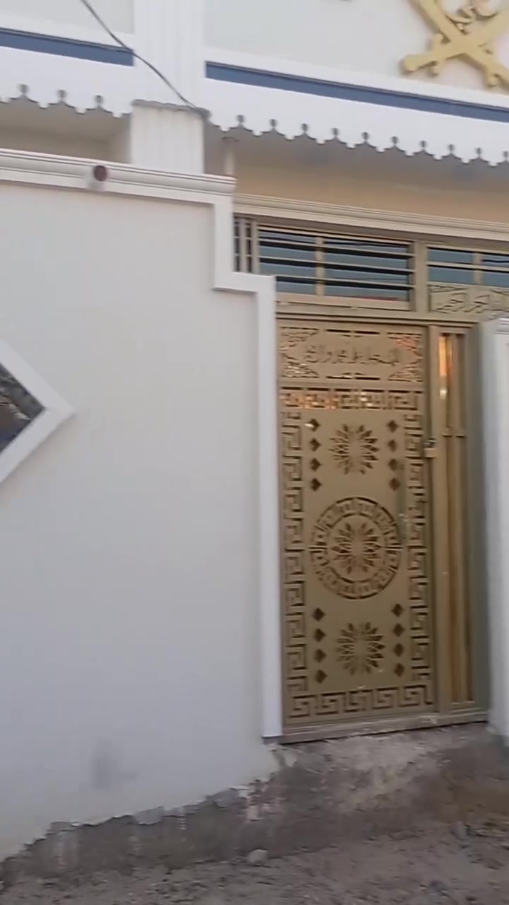 يعلن مكتب الفهد عن بيع مشتملات مساحات مختلفه وحسب طلب 50 او65 أو 100 او150 او200 او 300 المراجعة المكتب العنوان سبع  قصور المشروع قرب الموالدة ثانيه لاتصال على رقم ***********
