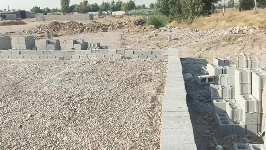 قطعة أرض  للبيع في كركوك - حي العسكري (الزراعي)
السلام عليكم ورحمة الله وبركاته..
متاح للبيع قطعة أرض ، مضروبة حادلة جاهزة للبناء.

📝 تفاصيل القطعة:
المساحة: 300 متر ركن واجهة 12 نزال 25 .

الموقع: حي العسكري (الزراعي) _ ثاني فرع على جهة اليسار (مقابل صيدلية التقى ومختبر نبض التجانس)، وقريبة  من (مسجد عباد الرحمن).

موقع الأرض داخل الفرع: تقع في نهاية الفرع .

📞 للاستفسار :
يرجى مراسلتنا عبر رسائل الصفحة (الخاص)، أو الاتصال مباشرة على الرقم التالي: ***********
