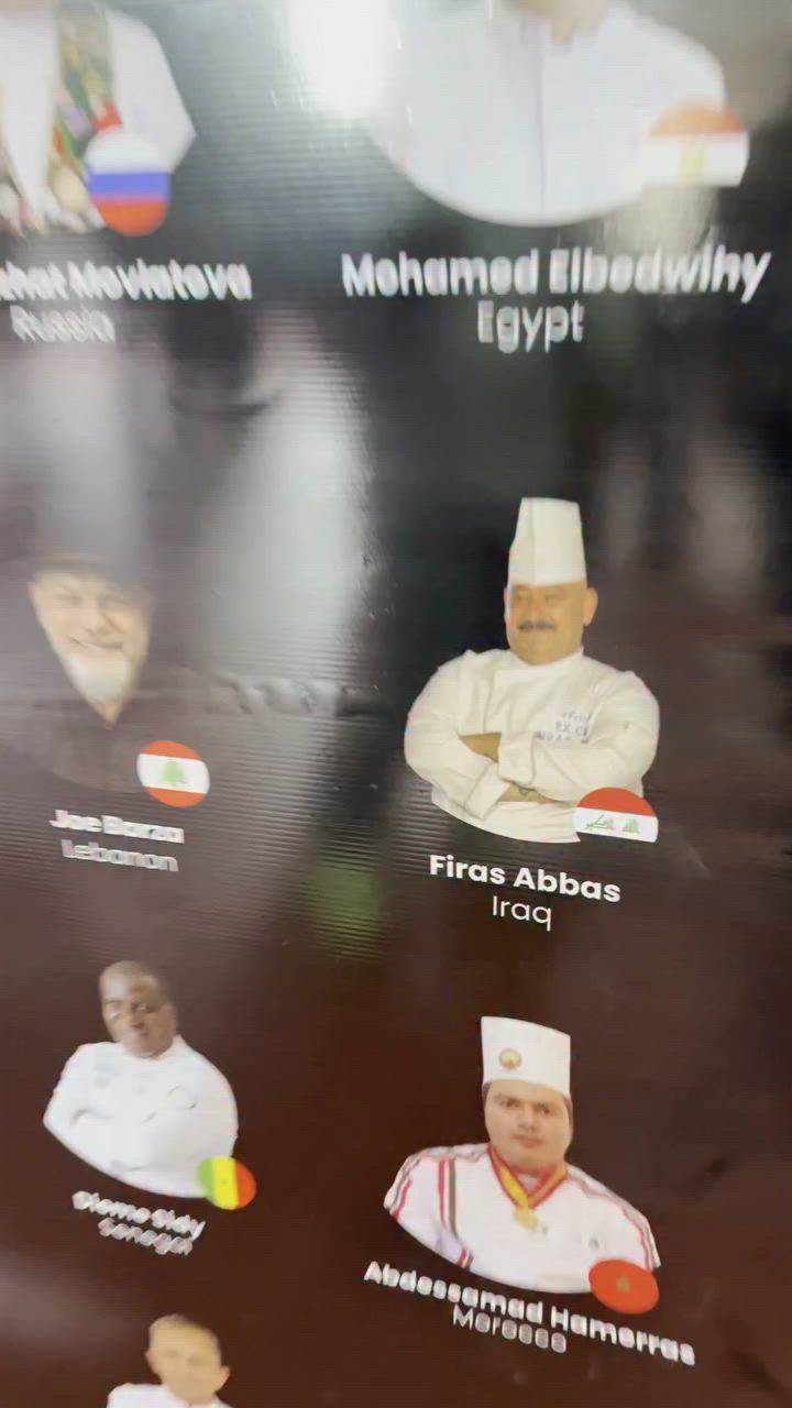 بفضل رب العالمين وكرمه عليه وصلت لهذا النجاح والتميز والإبداع والثقة بل النفس شكد حلو الفرح والسعادة بعمل يخدم الناس ويرسم الابتسامة على وجه المريض بتوفير البدائل الصحية والأكل الصحي لي يناسبكم اني سعيدة وفرحانة وفخورة بنفسي اني أمرأه عراقية  كدرت أحقق ذاتي وأرفع علم واسم بلدي العراق أمام ثلاثين دولة مشاركة بمهرجان قرطاج الدولي للطهاة وعرفتهم من هي المرأة العراقية وشنو تكدر تسوي وكدرت أوصل الهم فكرة مشروعي هو نشر ثقافة الأكل الصحي وحياة خالية من الأمراض بكل دول العالم الأجنبية والعربية بقوة الله عز وجل وكرمه عليه والمصداقية بل العمل وحب الخير لكل الناس الحمدلله والشكر رب العالمين مع أخصائية التغذية العلاجية والغذاء الصحي الشيف وداد فرمان بمطعم إسلوب حياة صحية  بغداد الكرادة العرصات ***********
