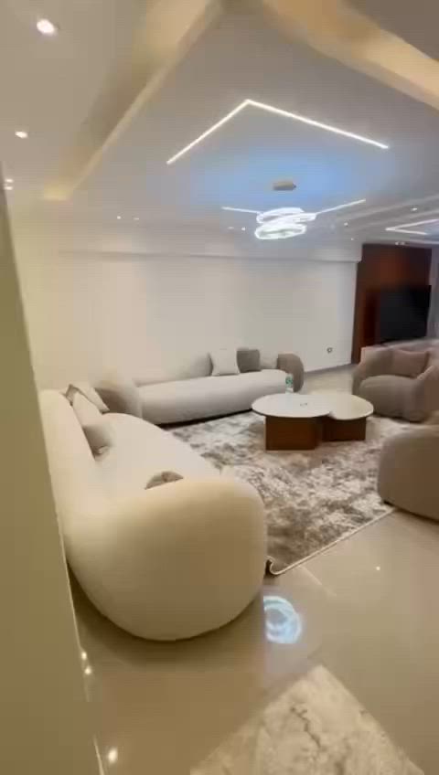 شقه فندقيه للإيجار في مدينه نصر
3غرف و3ريسبشن و1ليفنج و3حمام 
ومطبخ مجهز بالكامل ومتاح انترنت مكيفه بالكامل
جنينه مول خطوط لعباس العقاد 
للتواصل 
00201007201424
#عقارات #ليبيا🇱🇾 #مدينة_نصر 
#عباس_العقاد_مدينة_نصر 
#جنينه_مول


**إذا كنت صاحب هذا الإعلان وتريد حذفه لأي سبب، رجاءا أرسل رسالة إلى الدعم الفني**