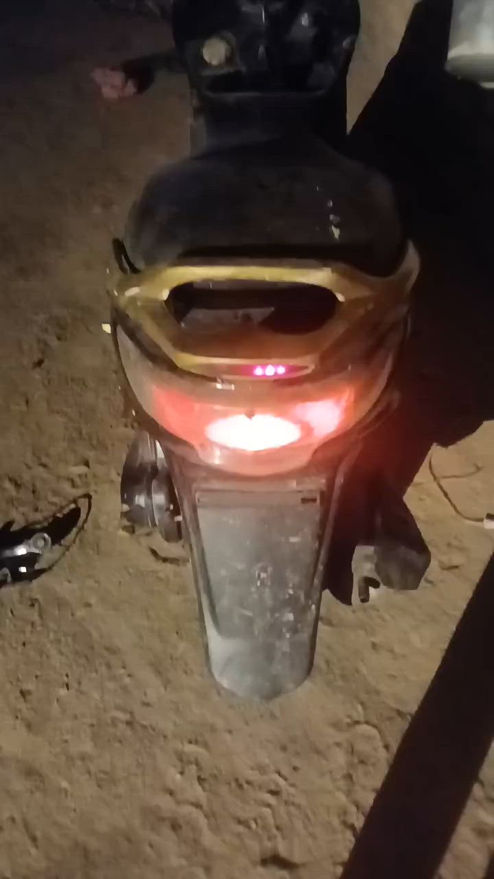 للبيع دراجه ه للبيع كفاله عامه 
تجفيت جديد كابريته جديده كرهبائيات باتري جديد 
سلف جديد قايش او غرز جديده عقل جديد  شرط شلعه او معدل 
دراجه مال طربكه مال شغل انسى شي اسمه عطل شرط. نكرا سلف 
#سعر_250


**إذا كنت صاحب هذا الإعلان وتريد حذفه لأي سبب، رجاءا أرسل رسالة إلى الدعم الفني**