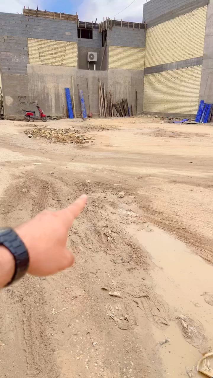 قطعه ارض تباع بمساحه 100 او 200 او 300
العنوان طريق كربلاء بغداد عامود 37 نزله الگاضي
تحديدا حي الحوراء مباشر على الشارع 
كافه الخدمات من مي ومجاري وكهرباء ركن على شارع15 متر والفرعي 7 متر 
اي استفسار الاتصال على الرقم التالي
***********

