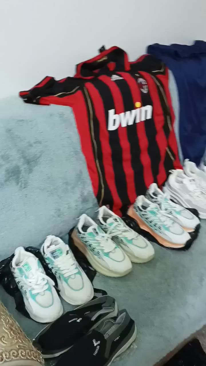 شلع كلهن ب60 الف التفاصيل موضحة بالفديو تابع للاخير...توصيل 5 لكل المحافظات.


**إذا كنت صاحب هذا الإعلان وتريد حذفه لأي سبب، رجاءا أرسل رسالة إلى الدعم الفني**