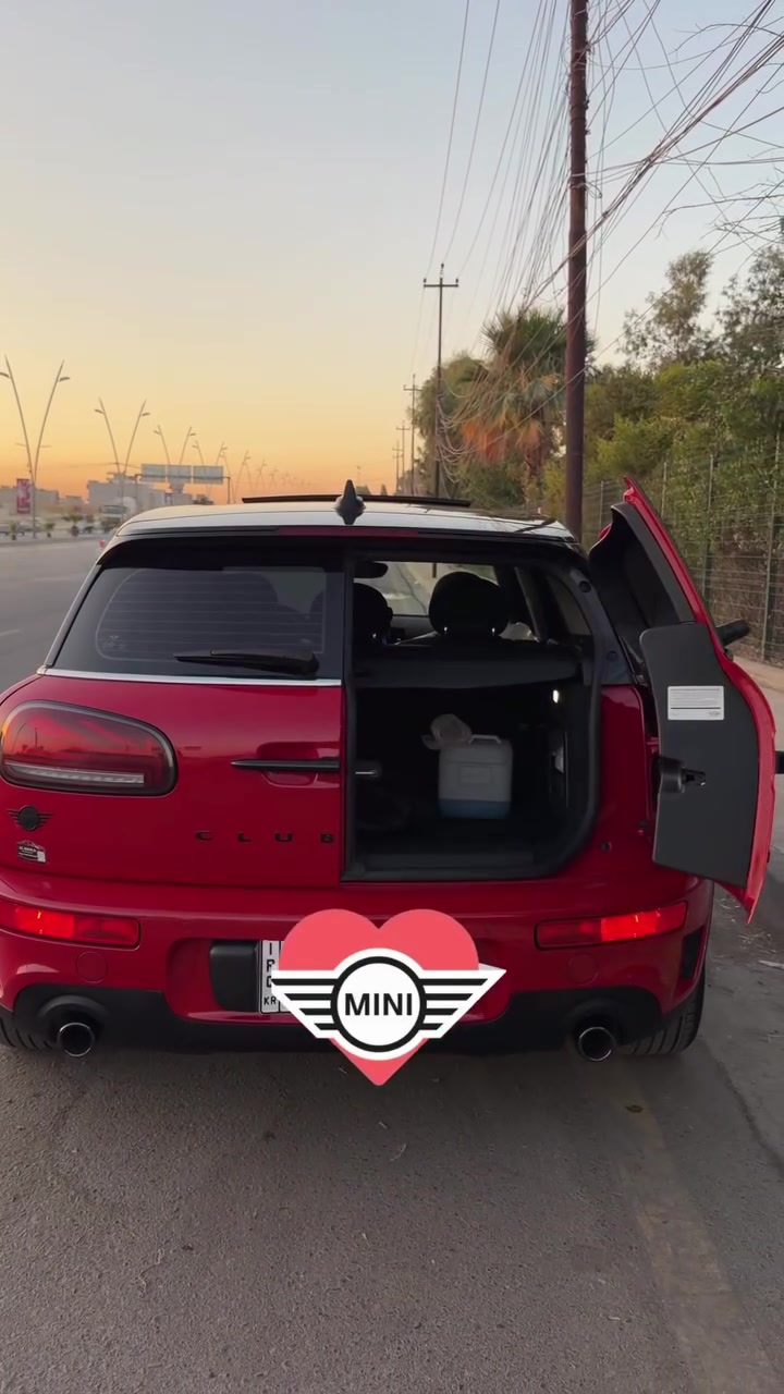 عنوان التميز
مني كوبر كلوبمان. S   2024 
MINI CLUBMAN S  2024

احلى فئه من ناحيه شكل و مساحه و مواصفات 
فول مواصفات 1/1 توكلر.    4 أبواب  
السياره بدون قطره صبغ 
ضررها باب مبدل من الوكاله نفس اللون و بارد بسيط 
ماشيه 19.000 فقط 
   رقم اربيل سنويه و هزه 2027 
تحويل مباشر 

السعر 19.700$
للتواصل رقم صاحب السياره :  ***********
