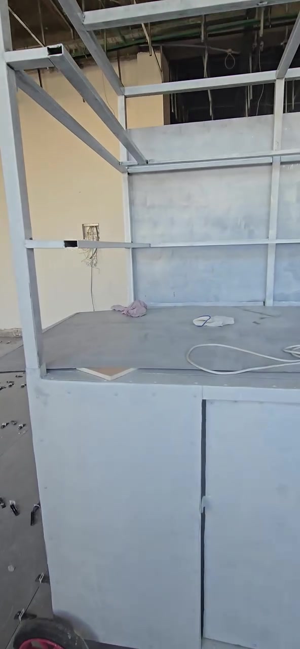 سلام عليكم عربانه للبيع قياسات 170 طول وعرض120
ستفسار ***********
