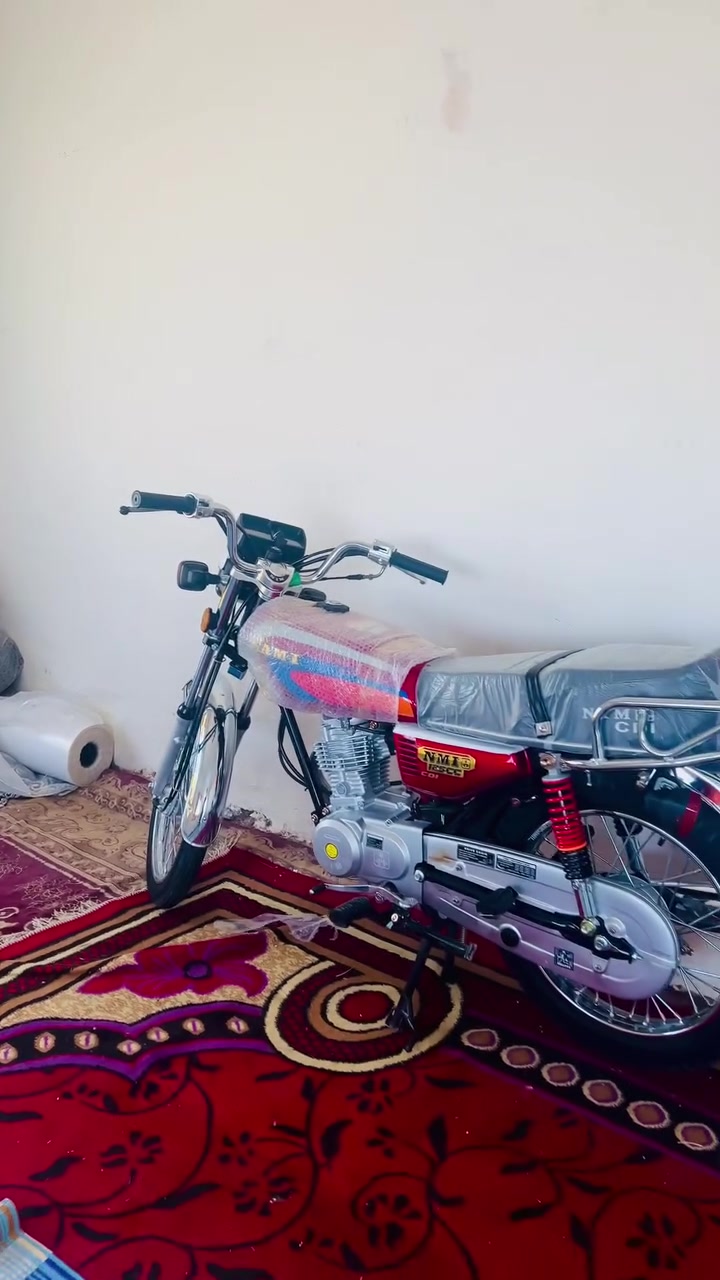 السلام عليكم دراجه نامه امتياز صار سبوع من طالعه من المعرض 2027وصل معرض موجود للبيع سعرهه 825وبيهه مجال بسيط مكاني كربلاء طويريج ***********
