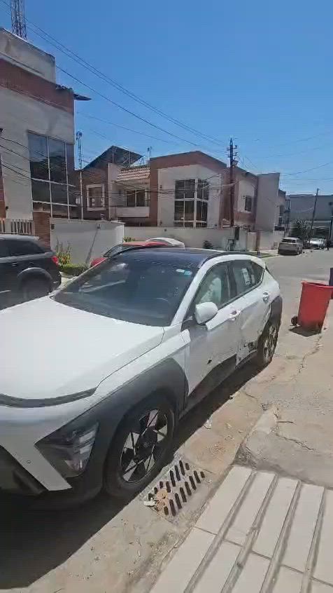 هونداي كونا موديل ٢٠٢٥ خليجي ماشيه ٧ آلاف
بارحة قدر سويت حادث بيهة موضحة بالصورة مستعجلة على بيعتهة لان محتاجة ابيعهة 
رجاءاً بس الشراي يتصل لان الي بيه متاذية جسديا مادياً
للتواصل رقم ***********
