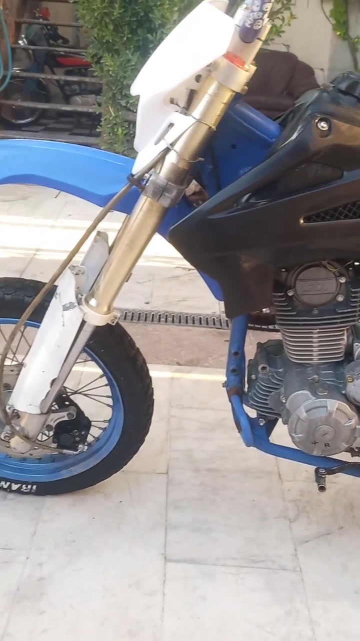 سلام عليكم 
دراجه جبلي للبيع الدراجه مكينه 250cc XR  ***********
