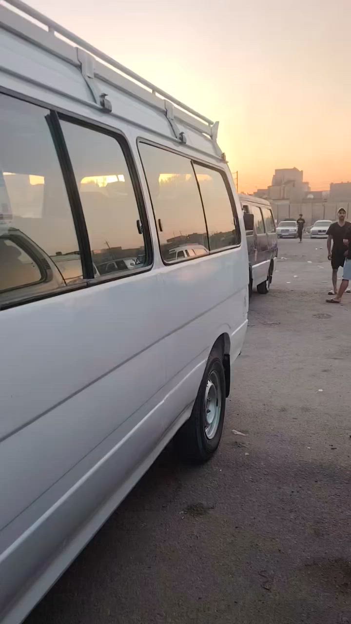 سلام عليكم جنبي مودي 2015سياره محرك وكير وكسل بل جيس سياره خير من الله ***********

