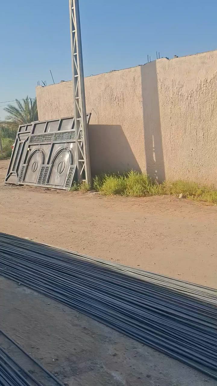 سلام عبيكم نصف دونم كربلاء جماليه يبعد عن الامام ١٠ دقايق اليحب يتصل***********
