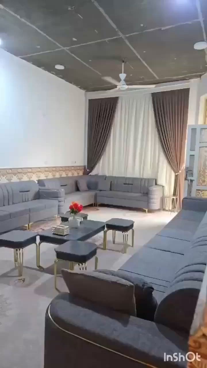 بيت للبيع مساحته ٢٥٠م مكان تجاري يصلح شقق قرب جامعه العين 
بناء حديث
ديوانيه ومطبخ حار وبارد 
غرفه بالارضي و٣ غرف بالطابق الاول 
وصاله بالارضي وبالاول 
وحمامات بالارضي داخليه وخارجيه 
وحمامات بالطابق الاول
ومناور للتهويه عدد ٢
التواصل
***********

