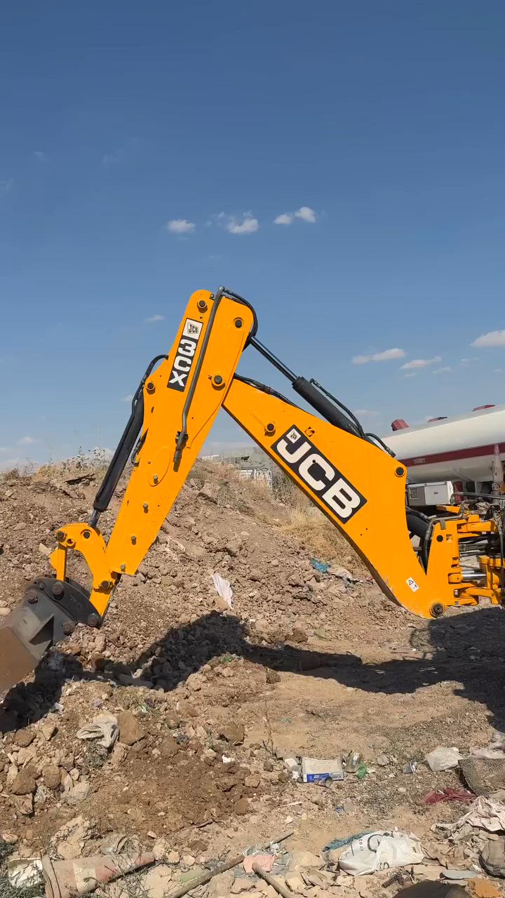 جي سي بي ٢٠١٢   #machinery #العراق #machine #بغداد


**إذا كنت صاحب هذا الإعلان وتريد حذفه لأي سبب، رجاءا أرسل رسالة إلى الدعم الفني**