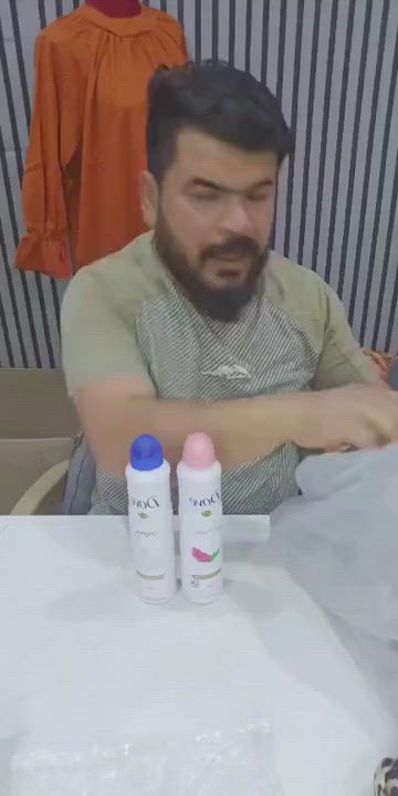 The chat went wild
Don't miss my next stream


**إذا كنت صاحب هذا الإعلان وتريد حذفه لأي سبب، رجاءا أرسل رسالة إلى الدعم الفني**