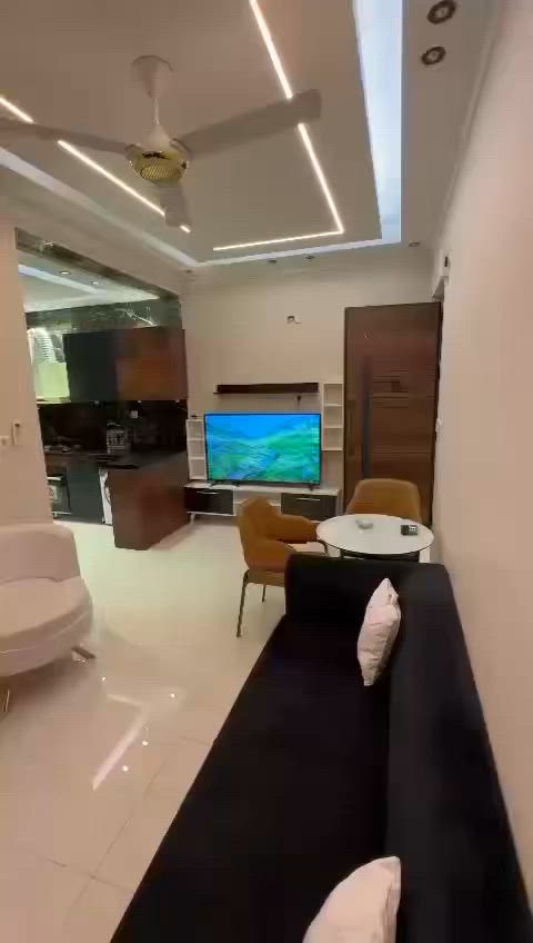 🏡✨ شقة فخمة جداً للإيجار في المنصور ✨🏡
فرصة مميزة للسكن الراقي في أحد أفضل مواقع المنصور – خلف مول المنصور مباشرة.

🔹 غرفتين نوم
🔹 صالة واسعة ومريحة
🔹 مطبخ متكامل
🔹 صحيات
🔹 مؤثثة بالكامل بأثاث أنيق وعصري
🔹 جاهزة للسكن فوراً

💵 الإيجار الشهري: 1200 دولار

📍 الموقع: المنصور – خلف مول المنصور

📞 للاستفسار والتواصل:‏***********
